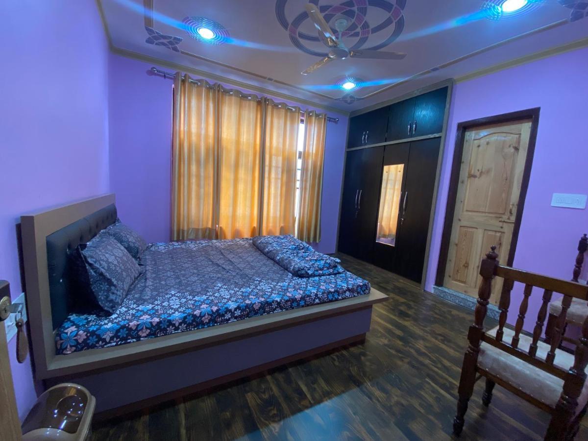 Penthouse Villa Srīnagar Exteriér fotografie
